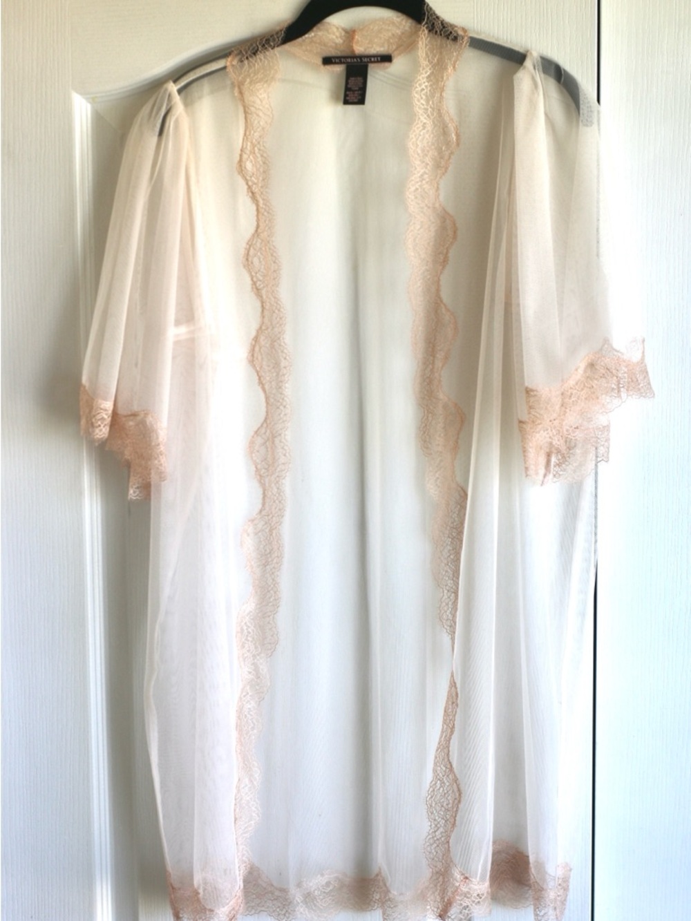 ❗️ LAST CALL VICTORIAS SECRET Sheer Lace-Trim Robe in Blush Pink (NWOT) - Picture 3 of 10